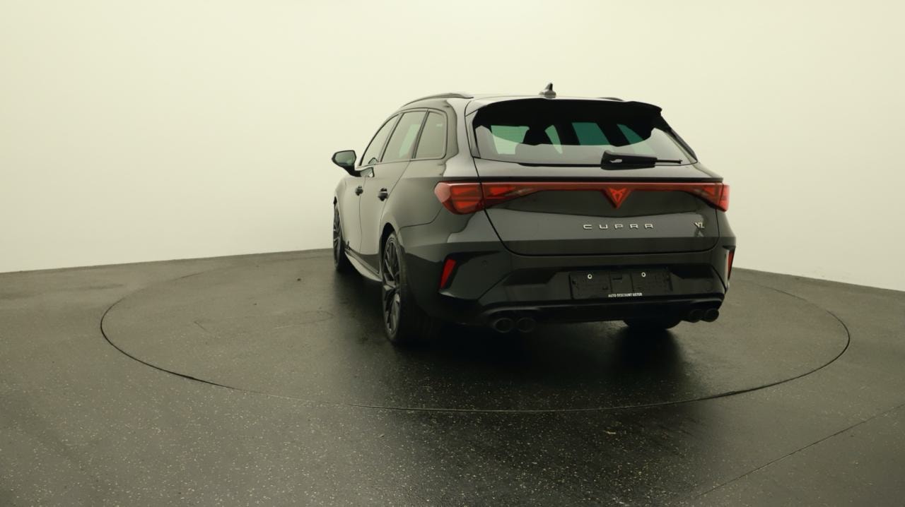 CUPRA LEON ST 2.0 TSI VZ Black Edition-image-3