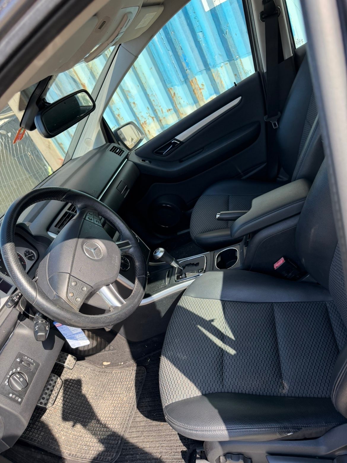 MERCEDES-BENZ B 180 Selection Autotronic-image-1