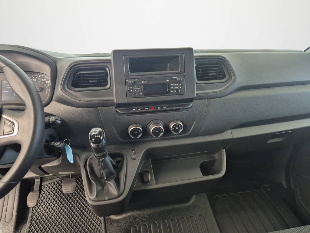 RENAULT MASTER DCI 135-image-11