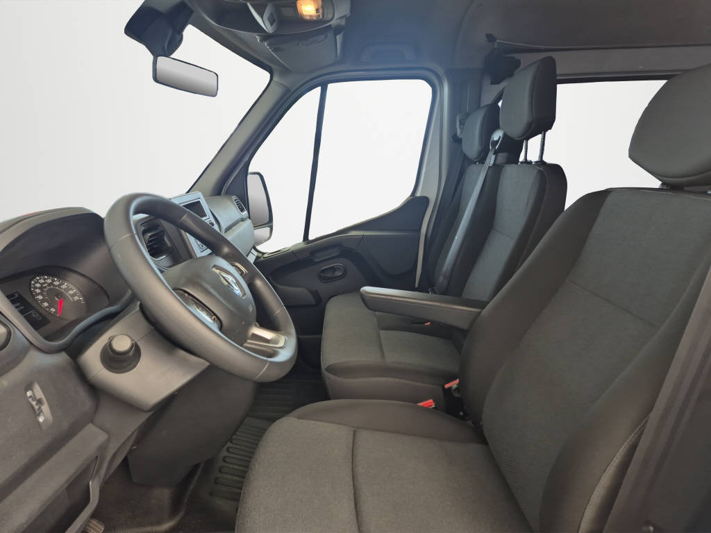 RENAULT MASTER DCI 135-image-8