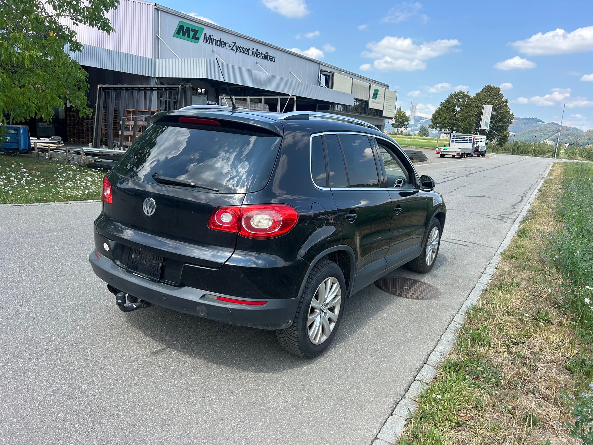 VW Tiguan 2.0 TDI Sport&Style-image-2
