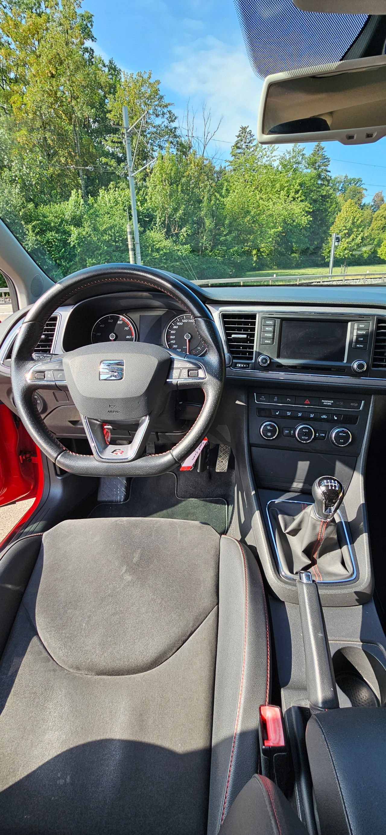 SEAT Leon 1.4 TSI FR-image-10