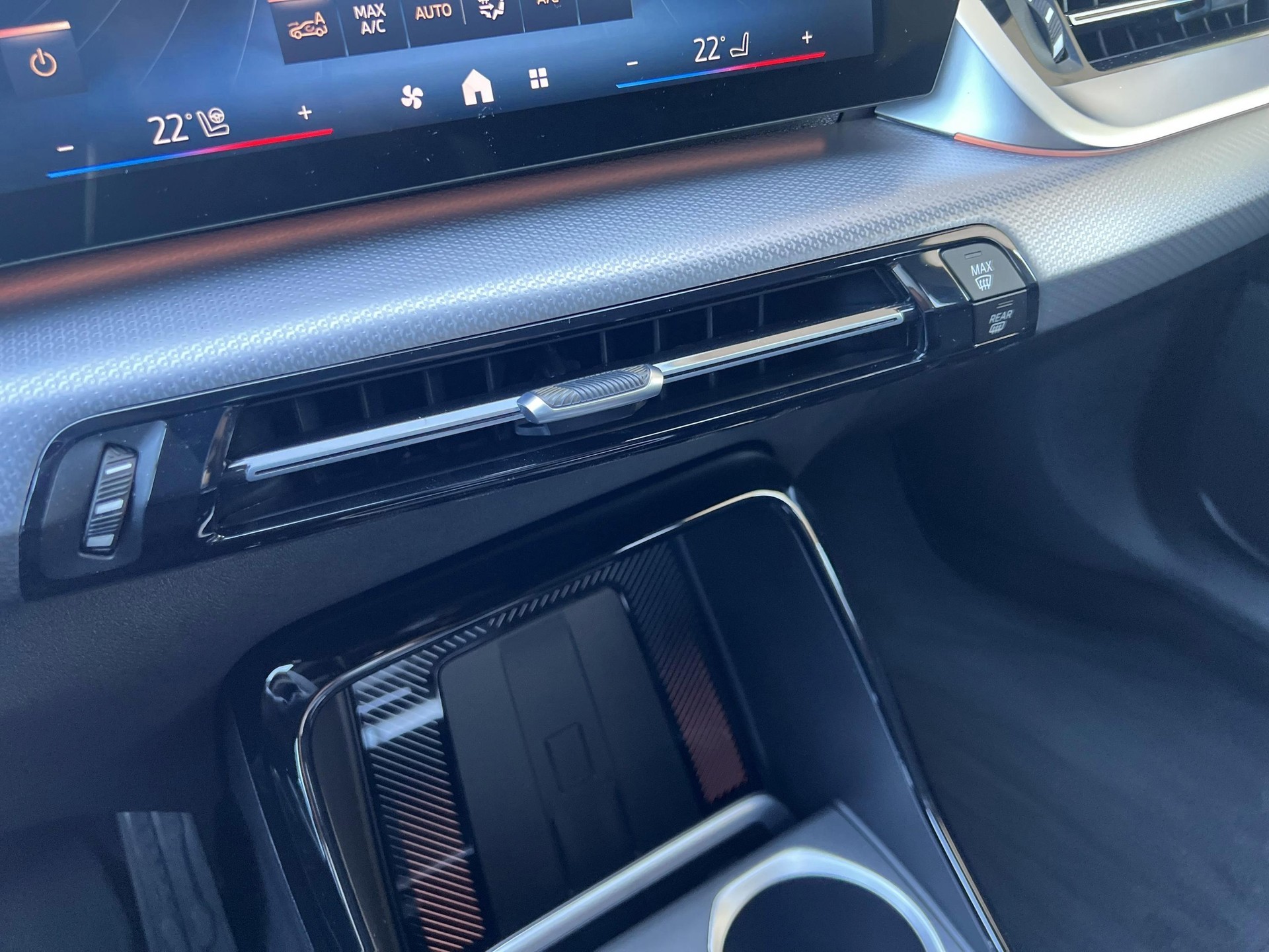 BMW X1 sDr 20i 48V M Sport-image-15