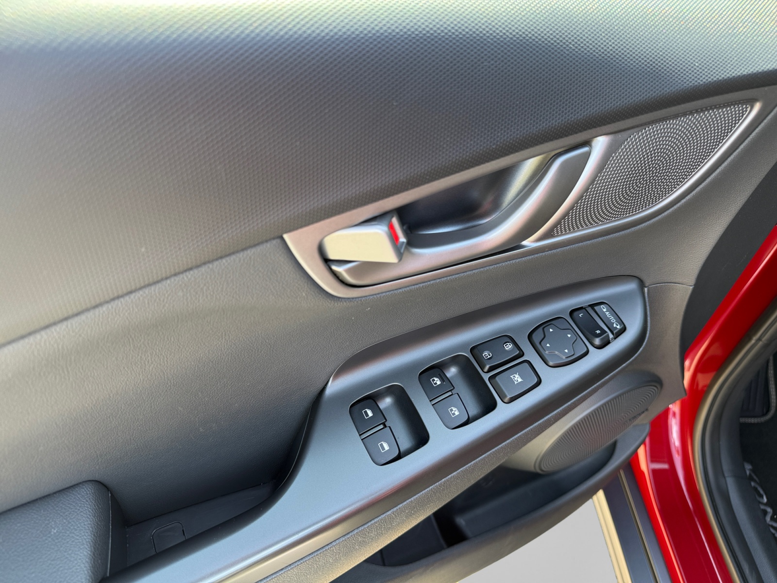 HYUNDAI Kona EV 64 kWh Vertex-image-10