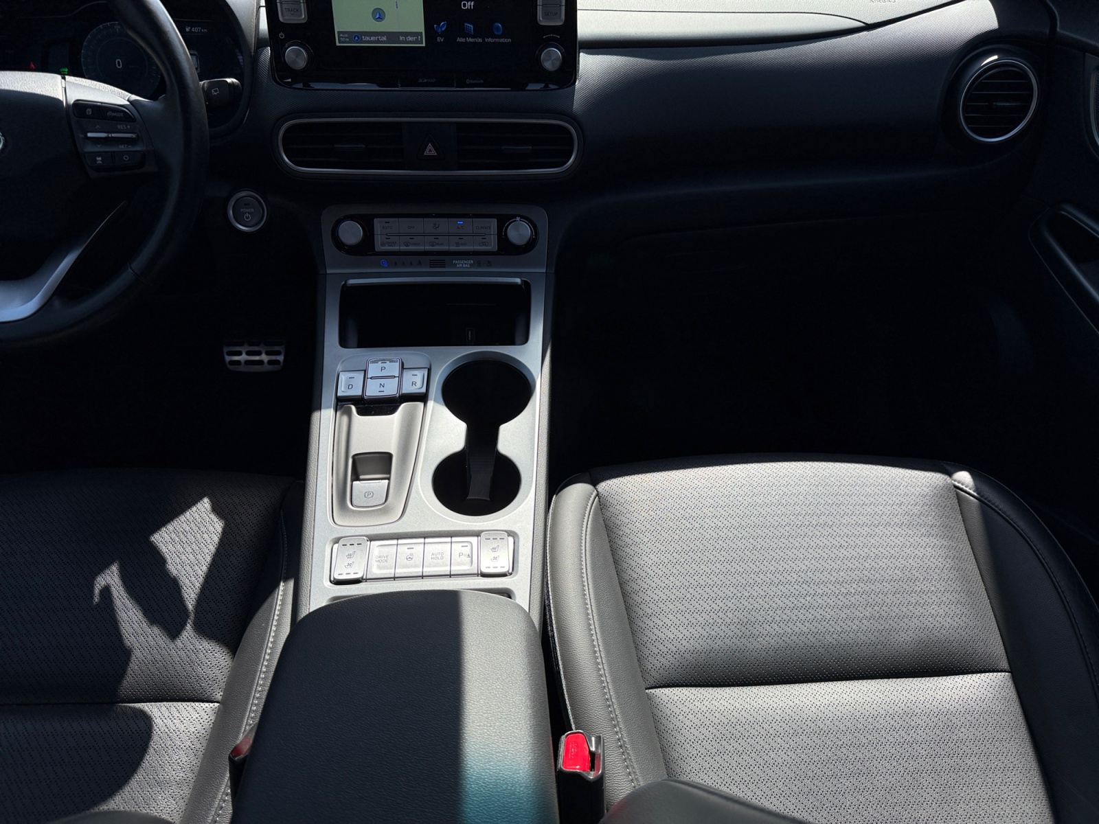 HYUNDAI Kona EV 64 kWh Vertex-image-13