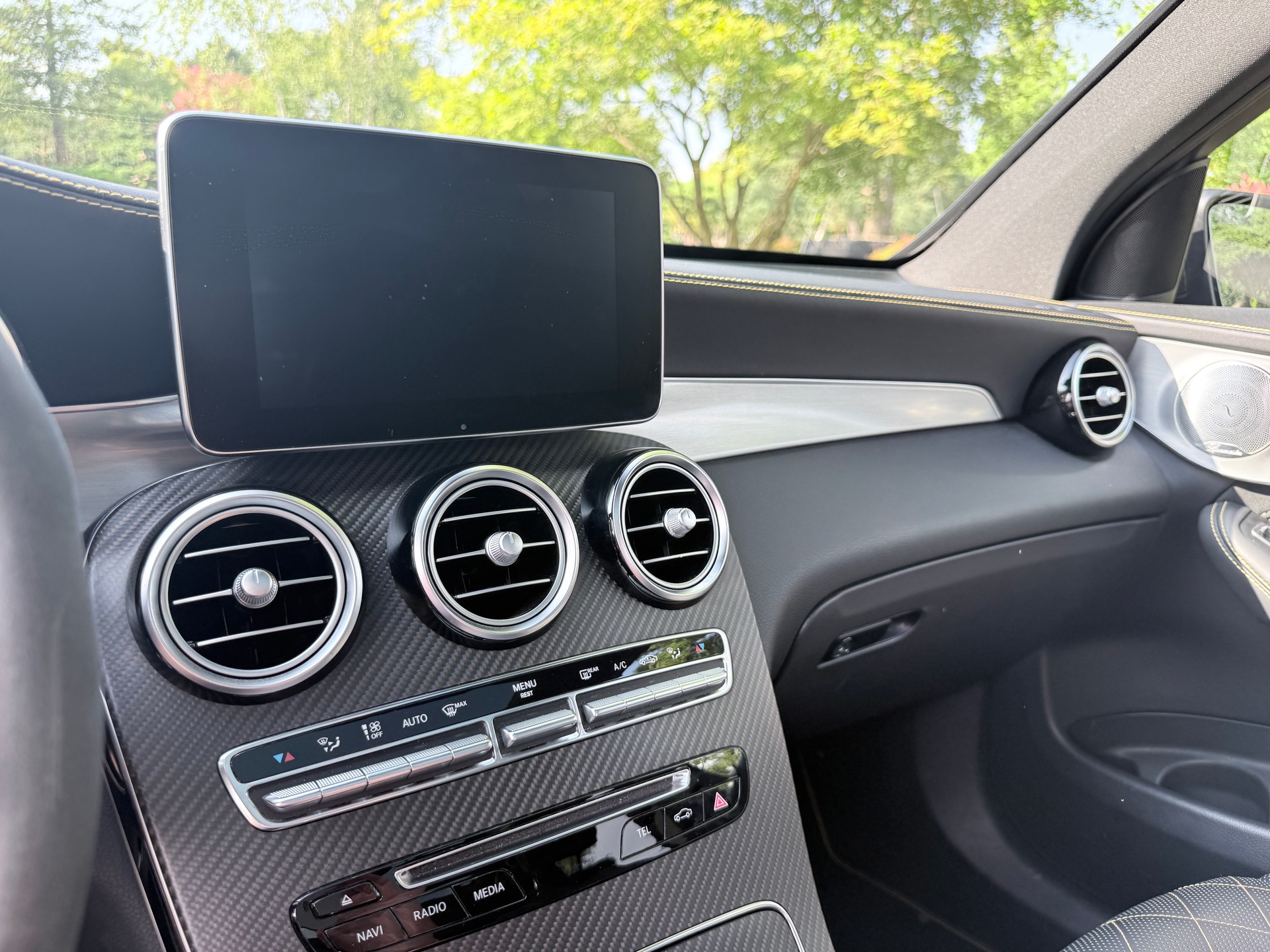 MERCEDES-BENZ GLC 63 S AMG Edition 1 4Matic+ 9G-Tronic-image-21