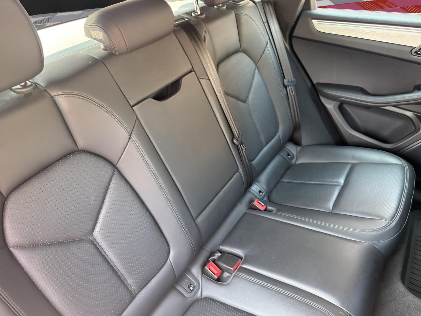 PORSCHE Macan PDK-image-16