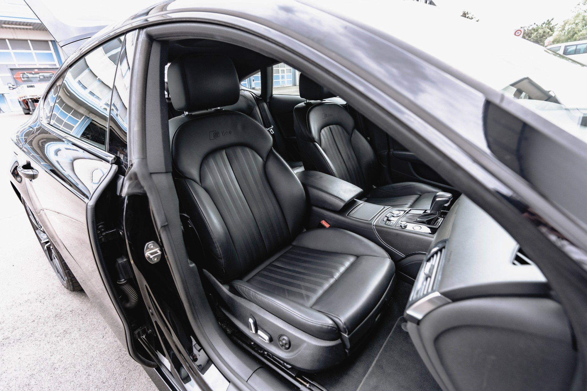 AUDI A7 Sportback 3.0 BiTDI quattro competition * FRISCH AB MFK * TRAUMHAFTE AUSSTATTUNG *-image-24