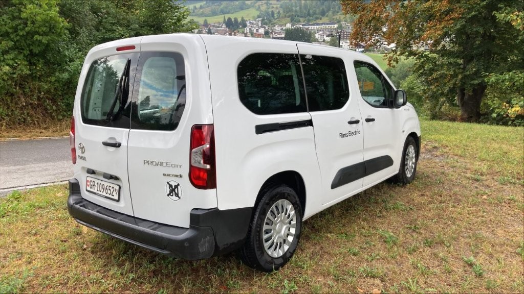 TOYOTA 50KWh Active-image-2