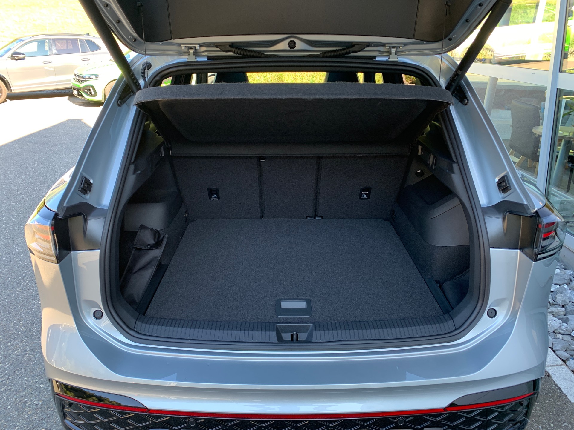 VW Tiguan 2.0 TSI DSG R-Line 4Motion-image-19