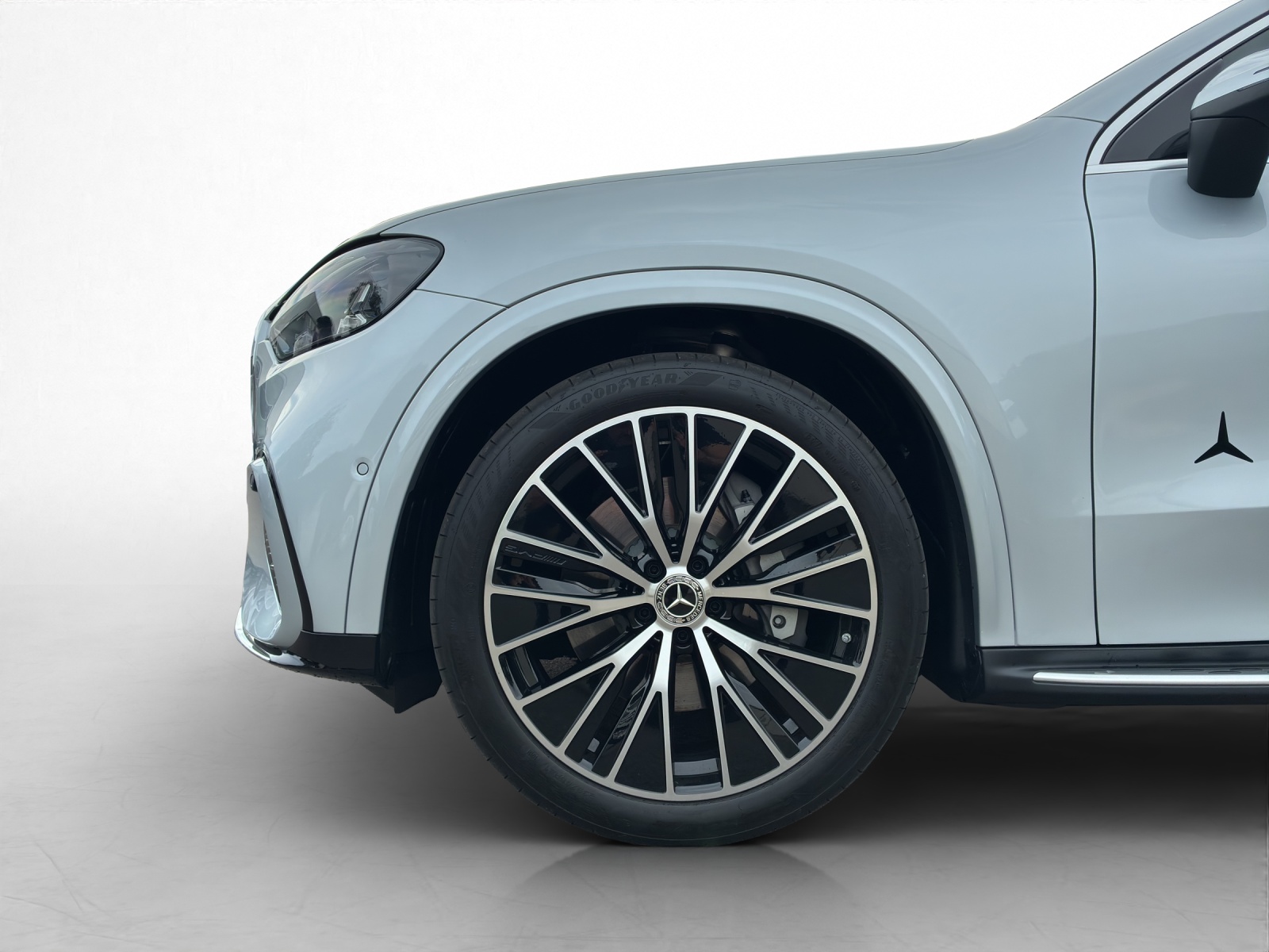 MERCEDES-BENZ GLC 400 4Matic EQ-image-6