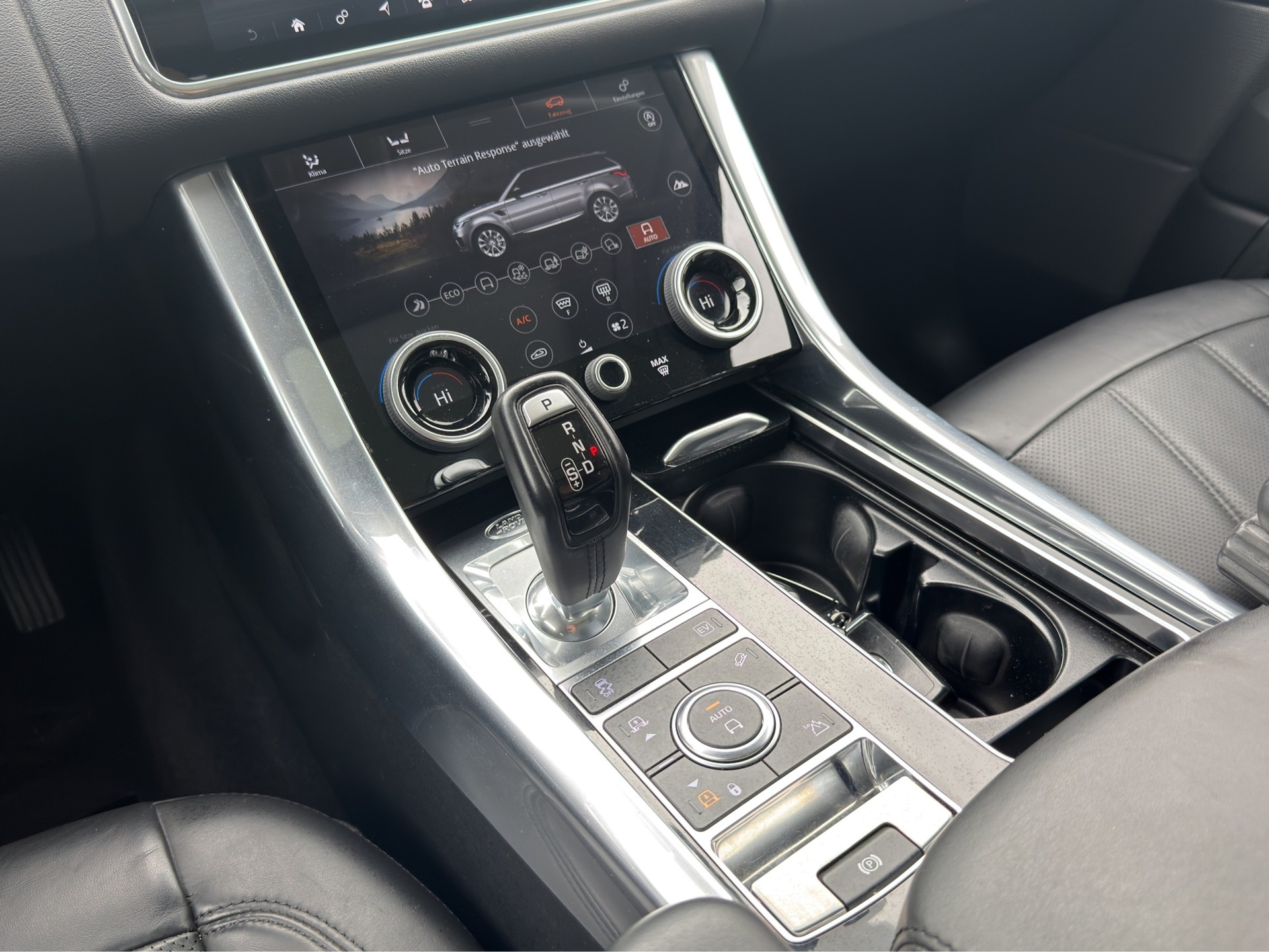 LAND ROVER Range Rover Sport 2.0 Si4 HSE Automatic-image-17