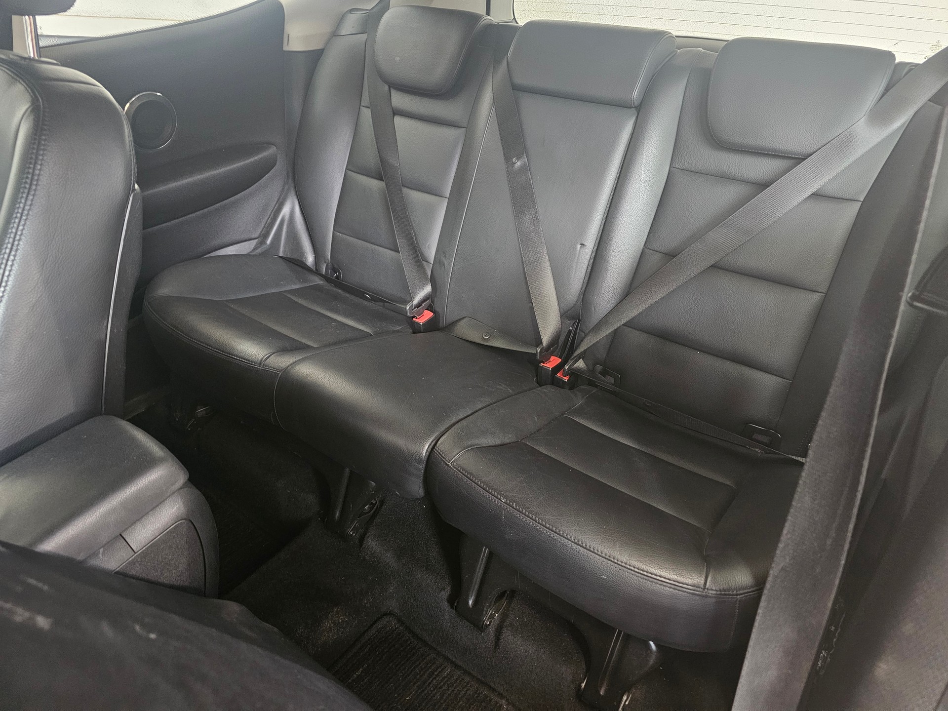 MERCEDES-BENZ A 180-image-2
