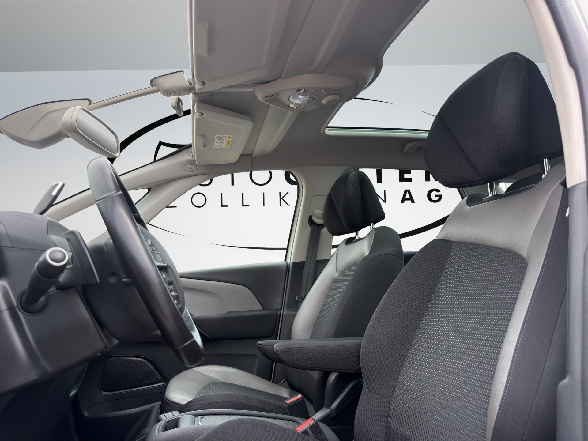 CITROEN C4 Picasso 1.6i 16V e-THP Exclusive Automatic-image-8