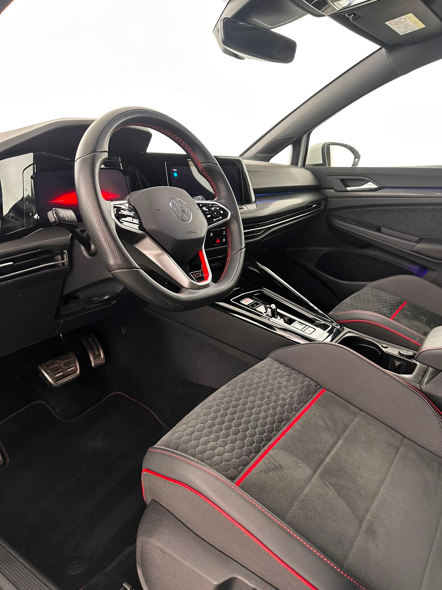VW Golf 2.0 TSI GTI Clubsport DSG / Panoramadach / Leasing ab 399.--image-7