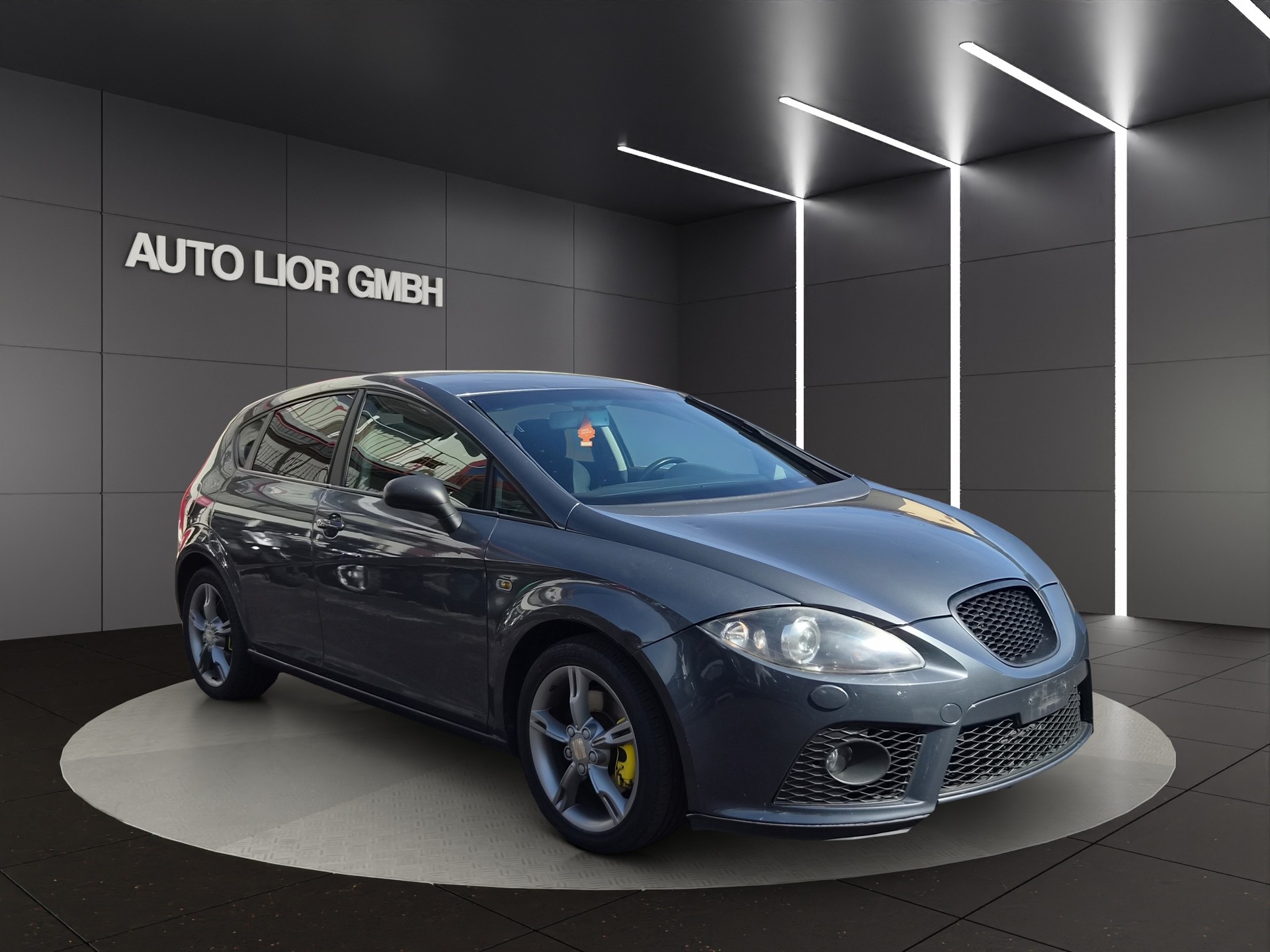 SEAT Leon 2.0 TSI FR-image-5