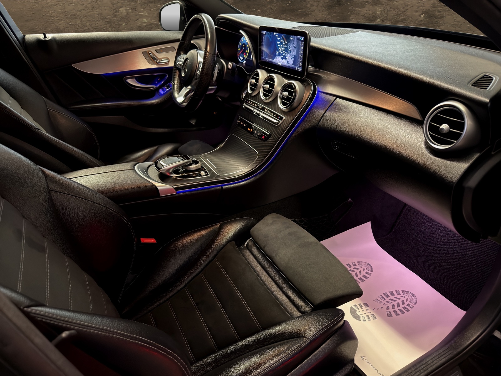 MERCEDES-BENZ C 200 Swiss Star AMG Line 4M 9G-Tronic-image-11