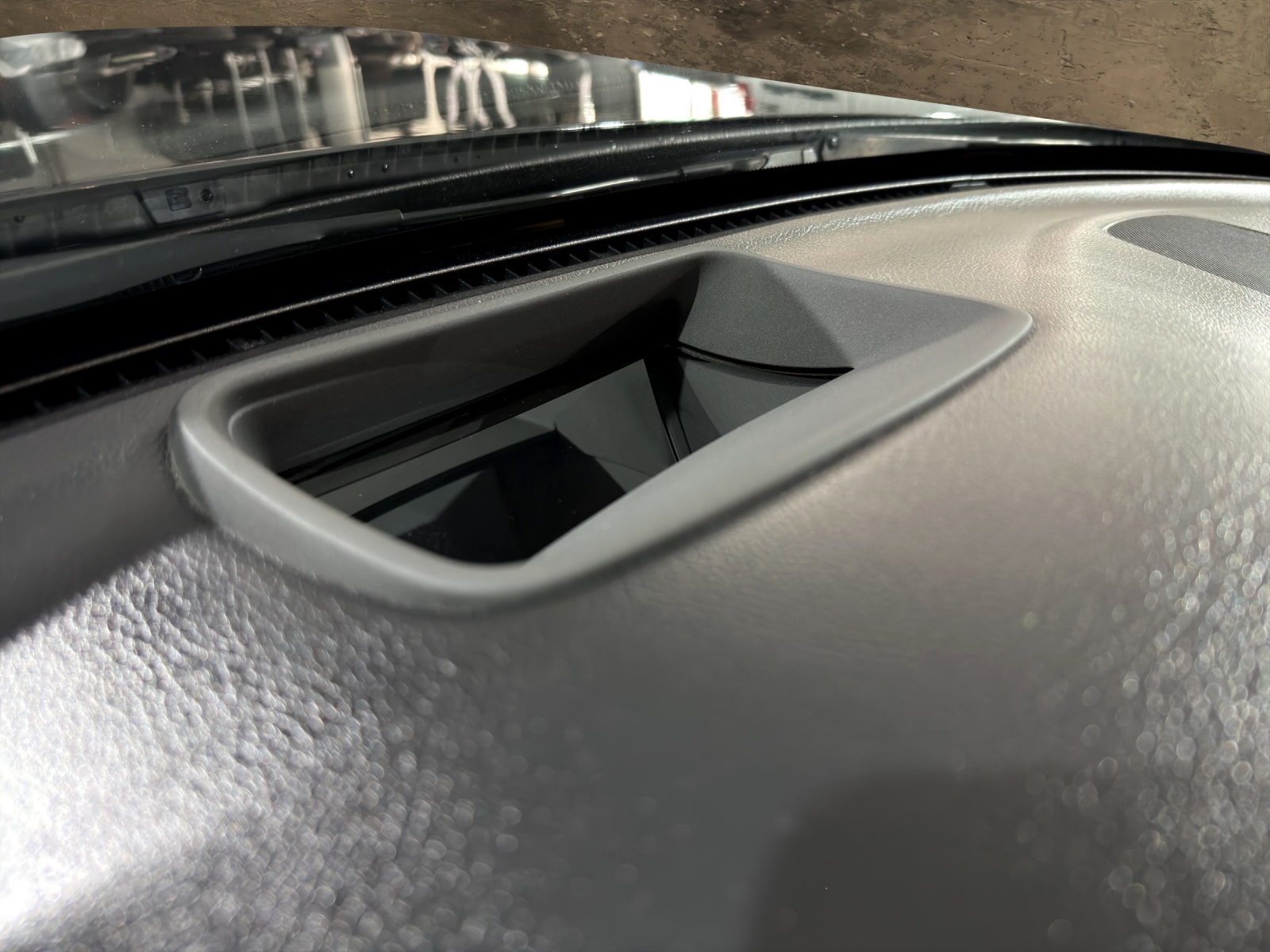 MERCEDES-BENZ C 200 Swiss Star AMG Line 4M 9G-Tronic-image-10