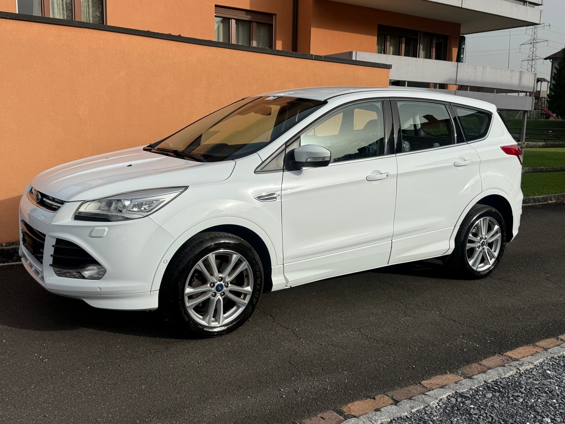 FORD Kuga 2.0 TDCi Titanium 4WD PowerShift-image-3