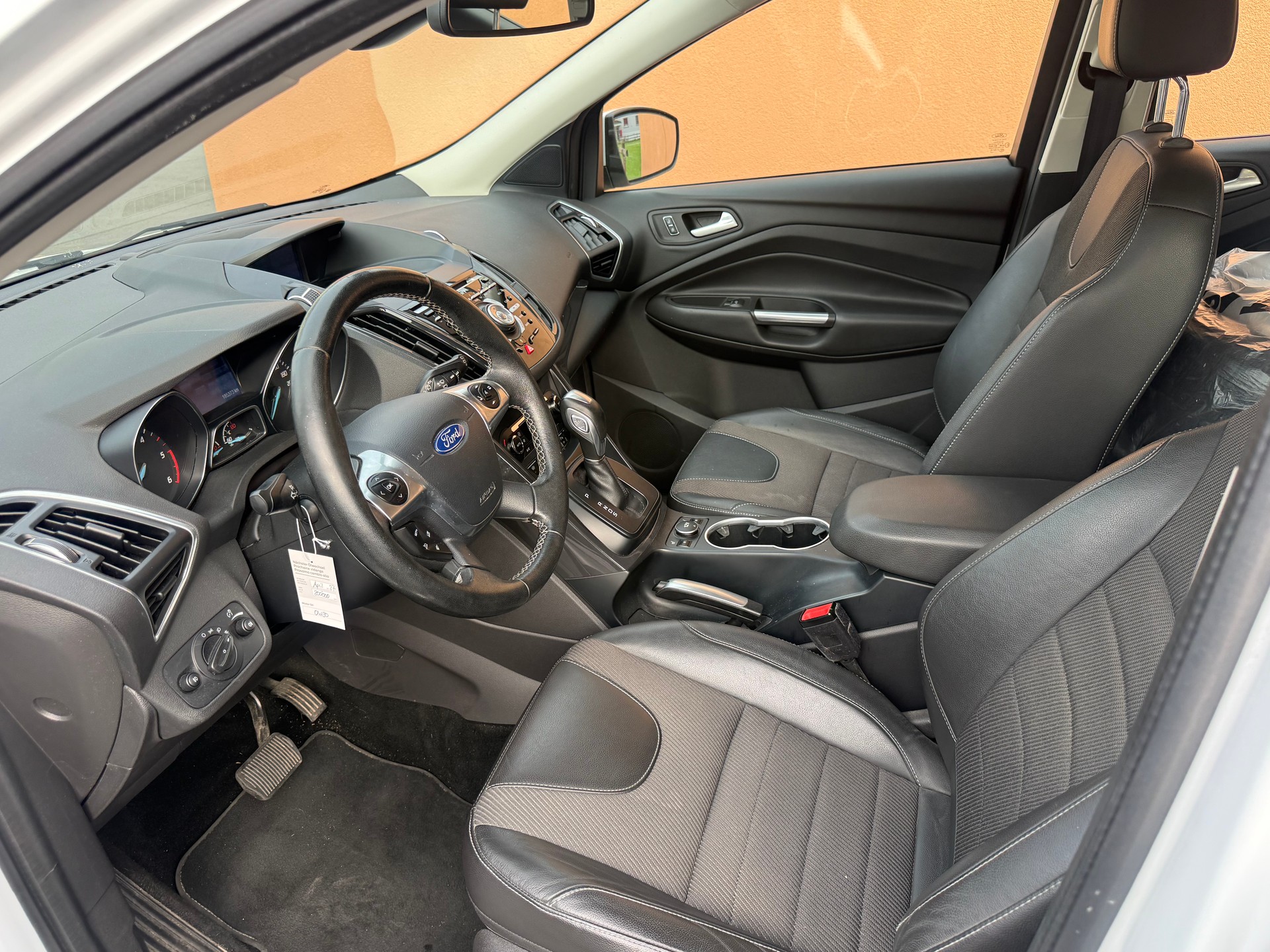 FORD Kuga 2.0 TDCi Titanium 4WD PowerShift-image-8