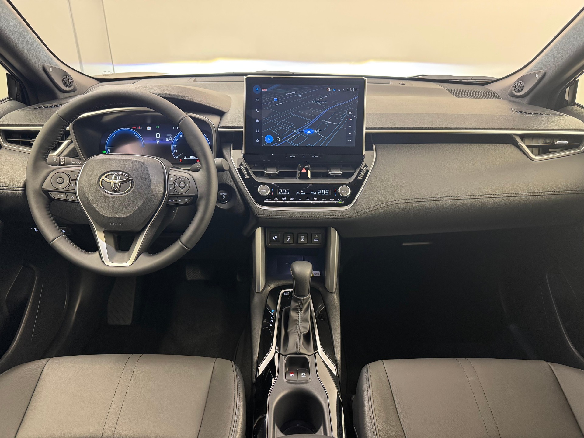 TOYOTA Corolla Cross 2.0 HSD Premium AWD-i-image-7