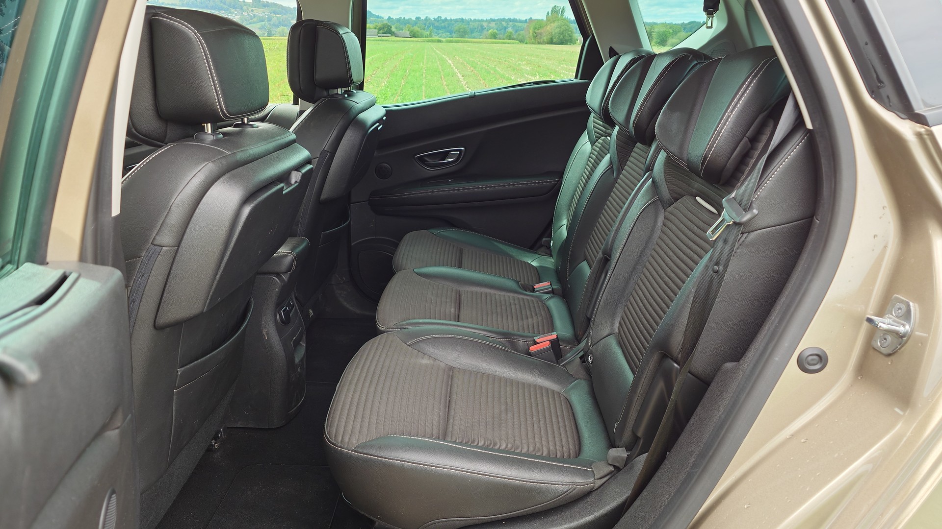 RENAULT Scénic 1.5 dCi Bose EDC-image-15