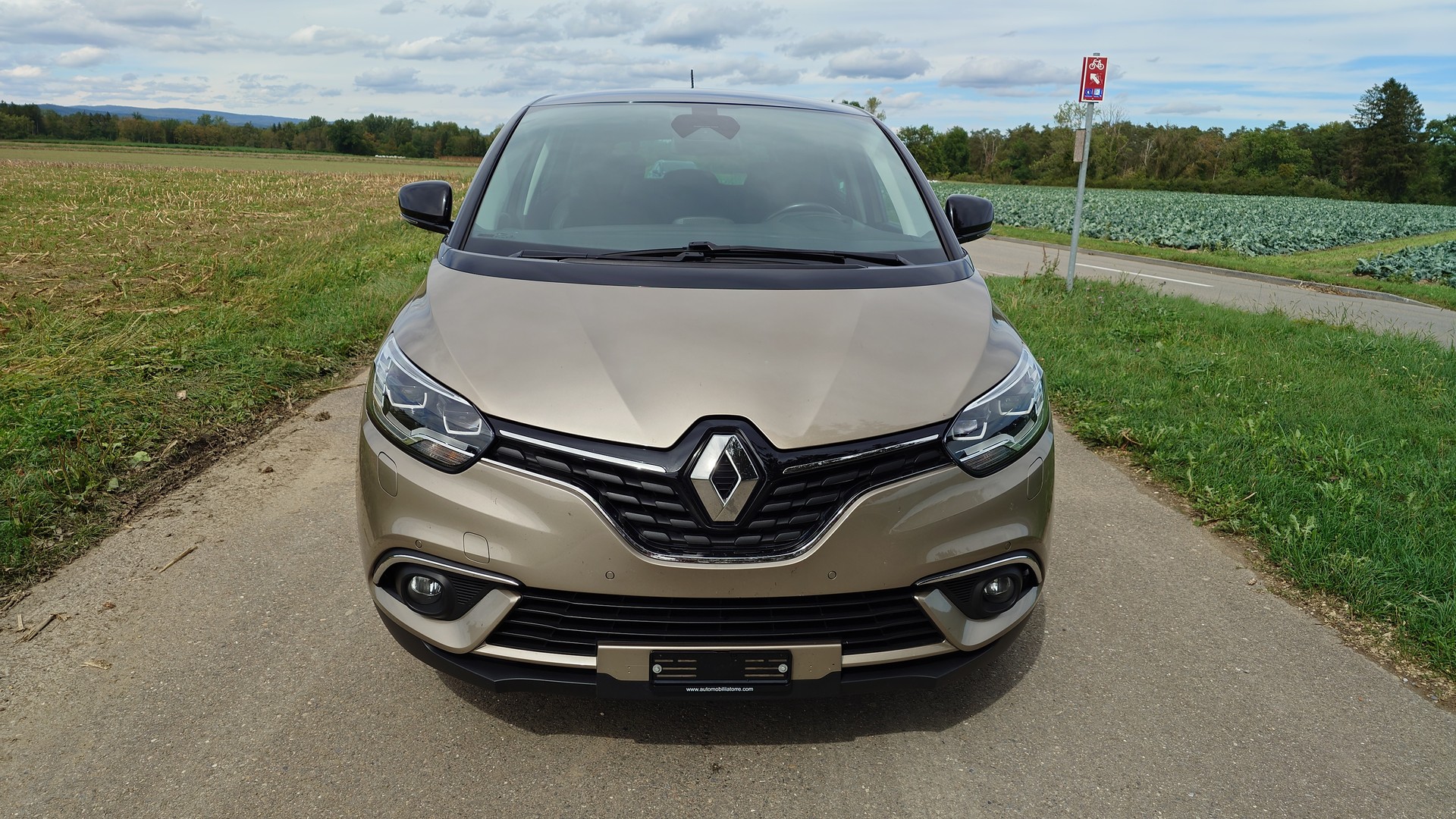 RENAULT Scénic 1.5 dCi Bose EDC-image-9