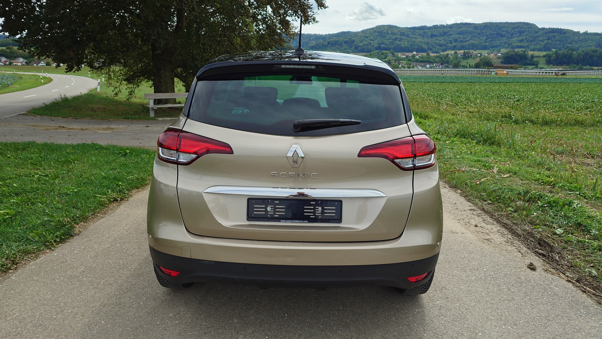 RENAULT Scénic 1.5 dCi Bose EDC-image-4