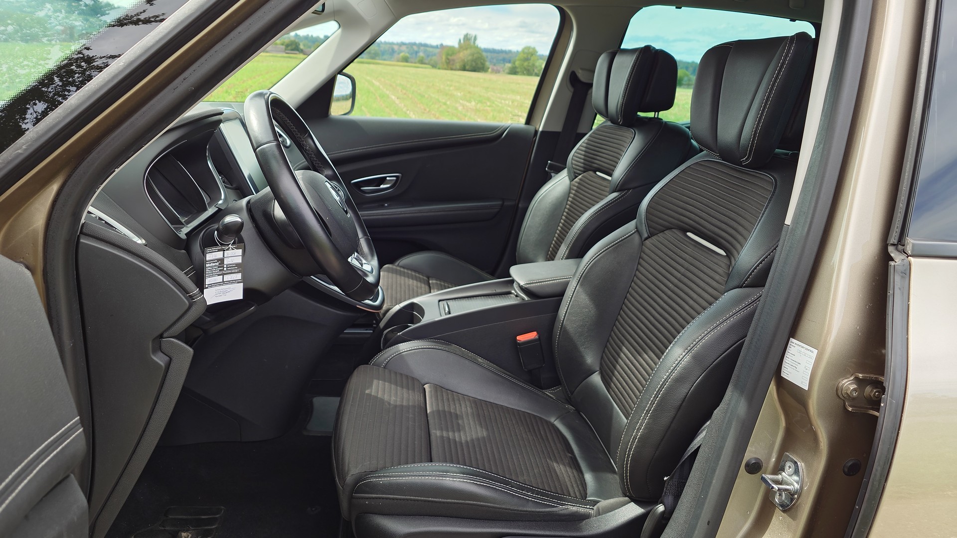 RENAULT Scénic 1.5 dCi Bose EDC-image-12