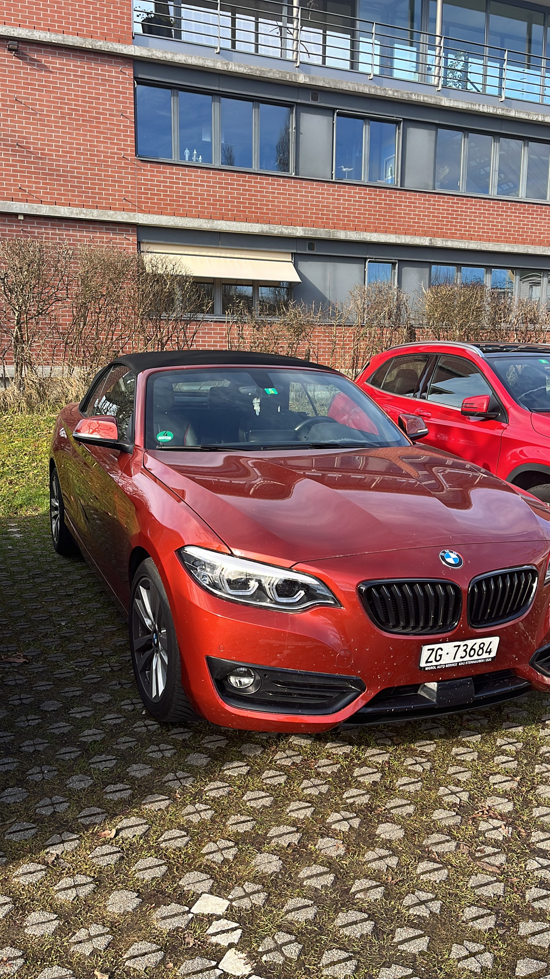 BMW 218-image-0