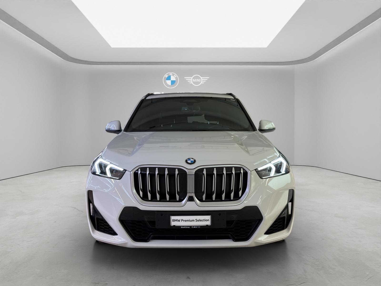 BMW X1 23i xDrive M-SportPaket-image-7
