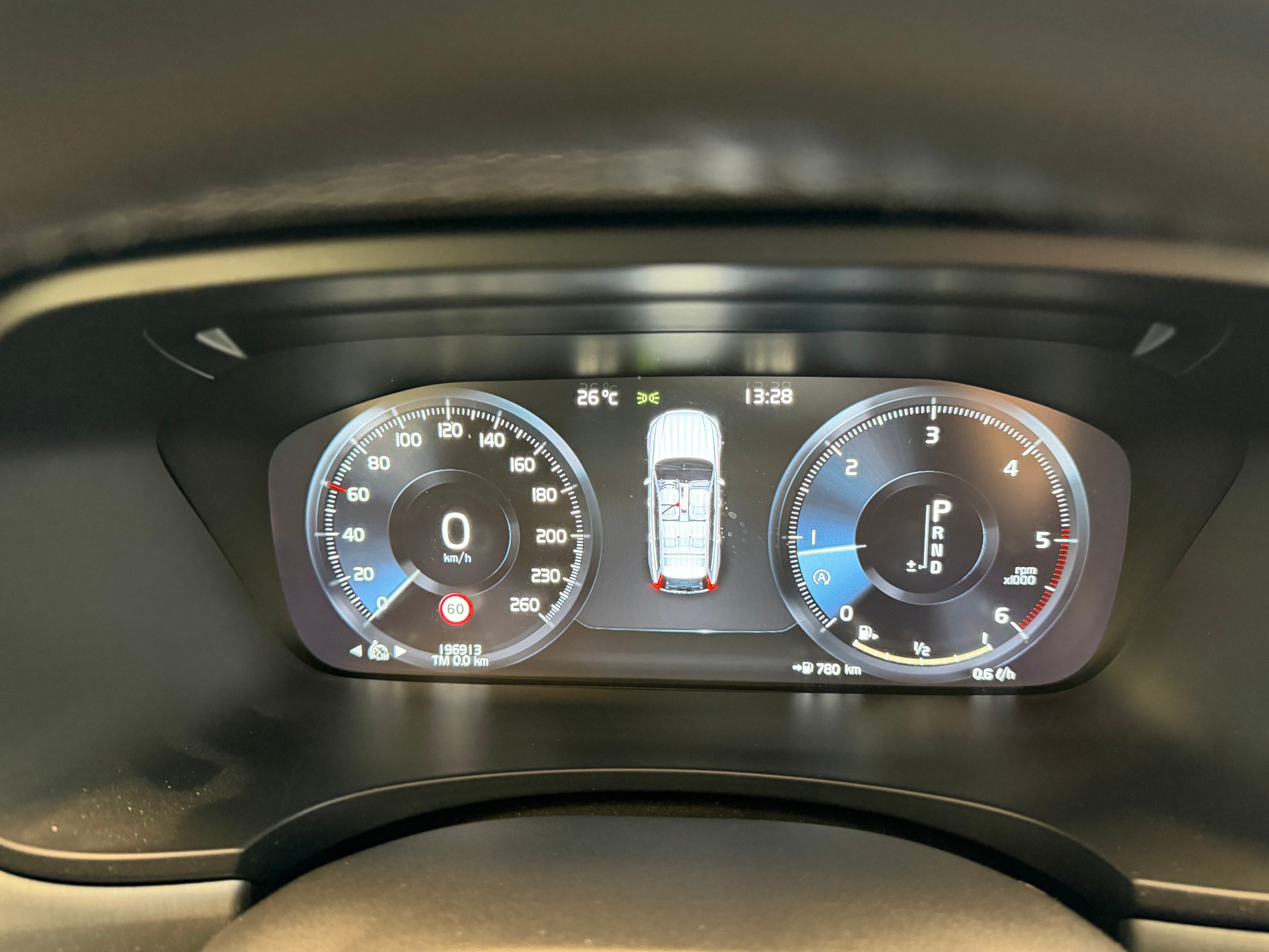 VOLVO V90 D5 AWD Momentum Geartronic Powerpulse-image-13