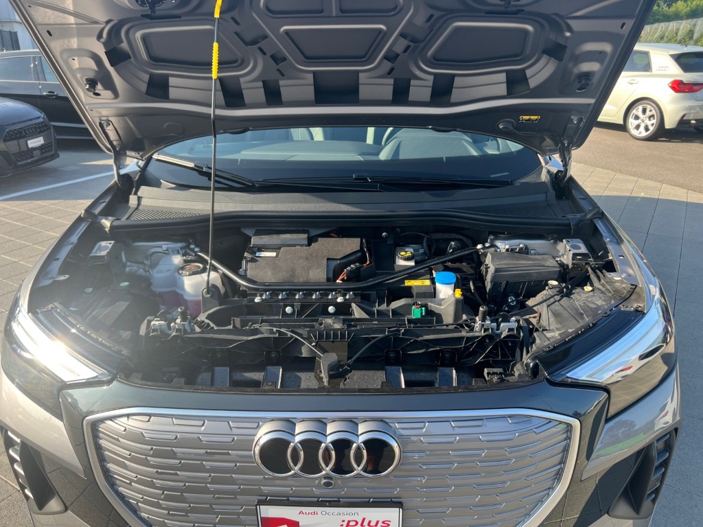 AUDI Q4 e-tron 45 quattro-image-19