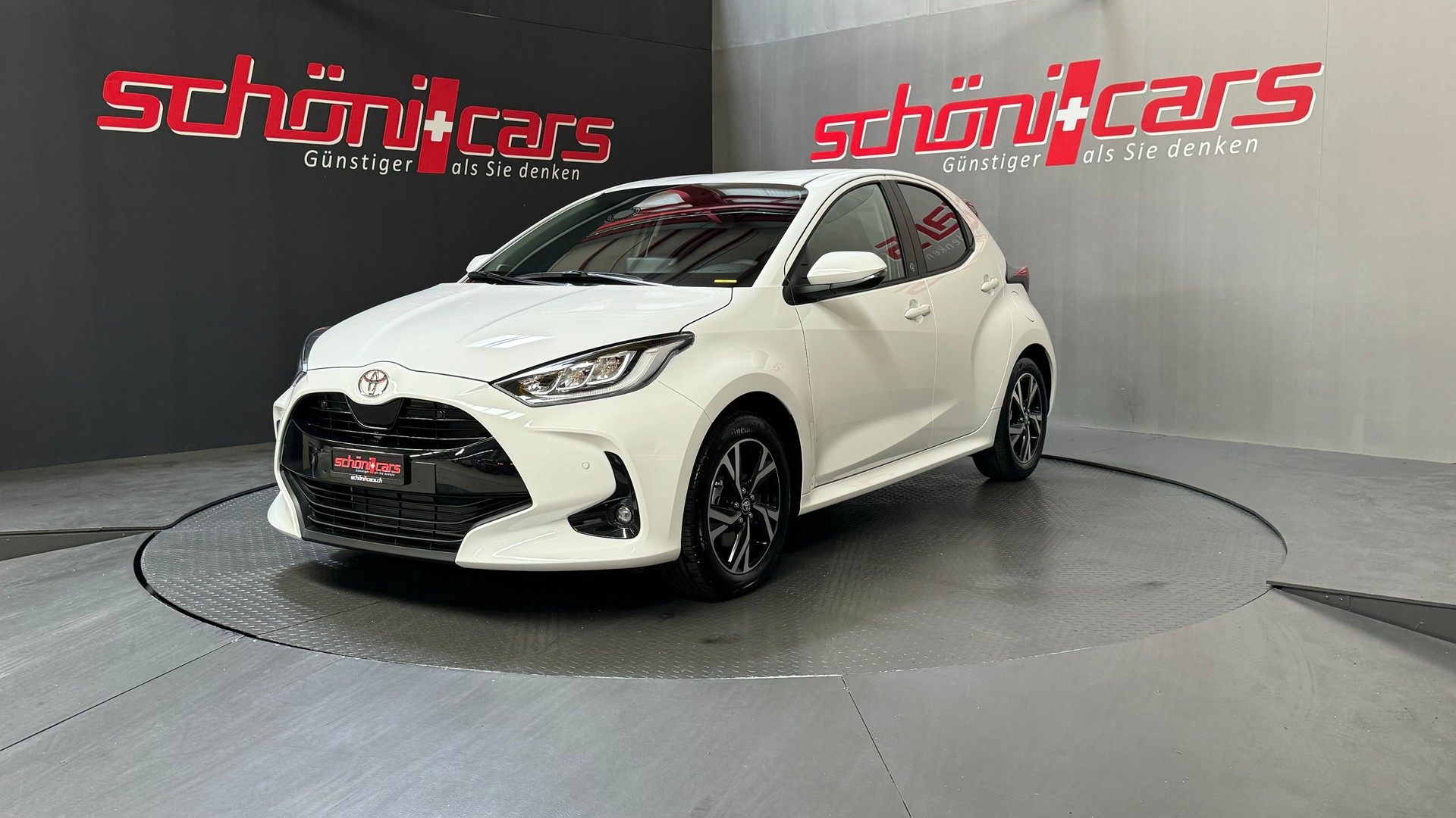 TOYOTA Yaris 1.5 Trend e-CVT-image-2