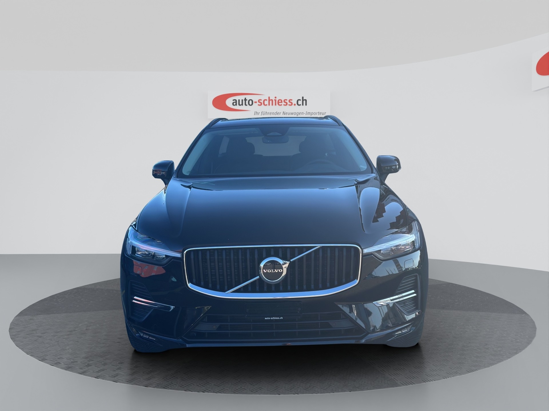 VOLVO XC60 B5 Benzin Mild Hybrid AWD Core Geartronic-image-3
