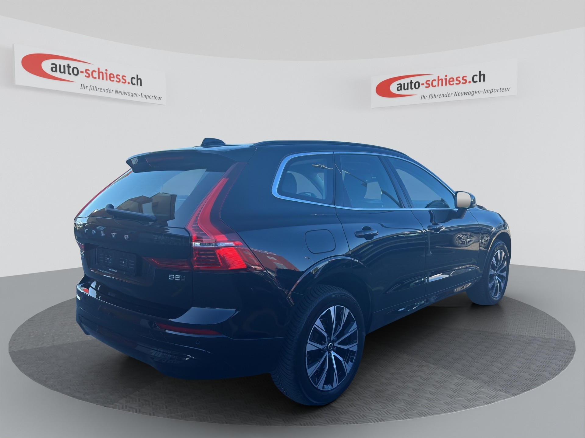 VOLVO XC60 B5 Benzin Mild Hybrid AWD Core Geartronic-image-4