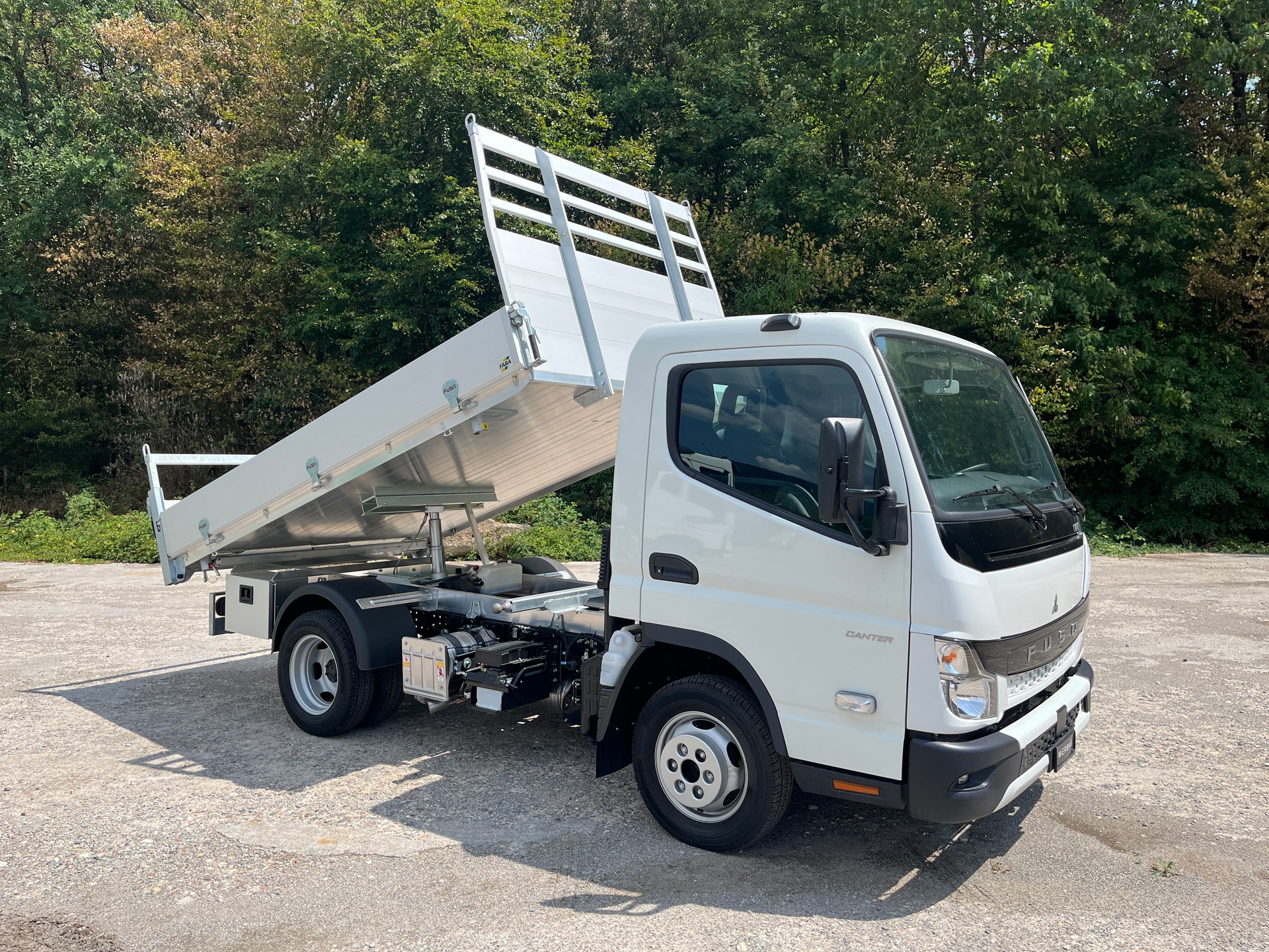 FUSO Canter
