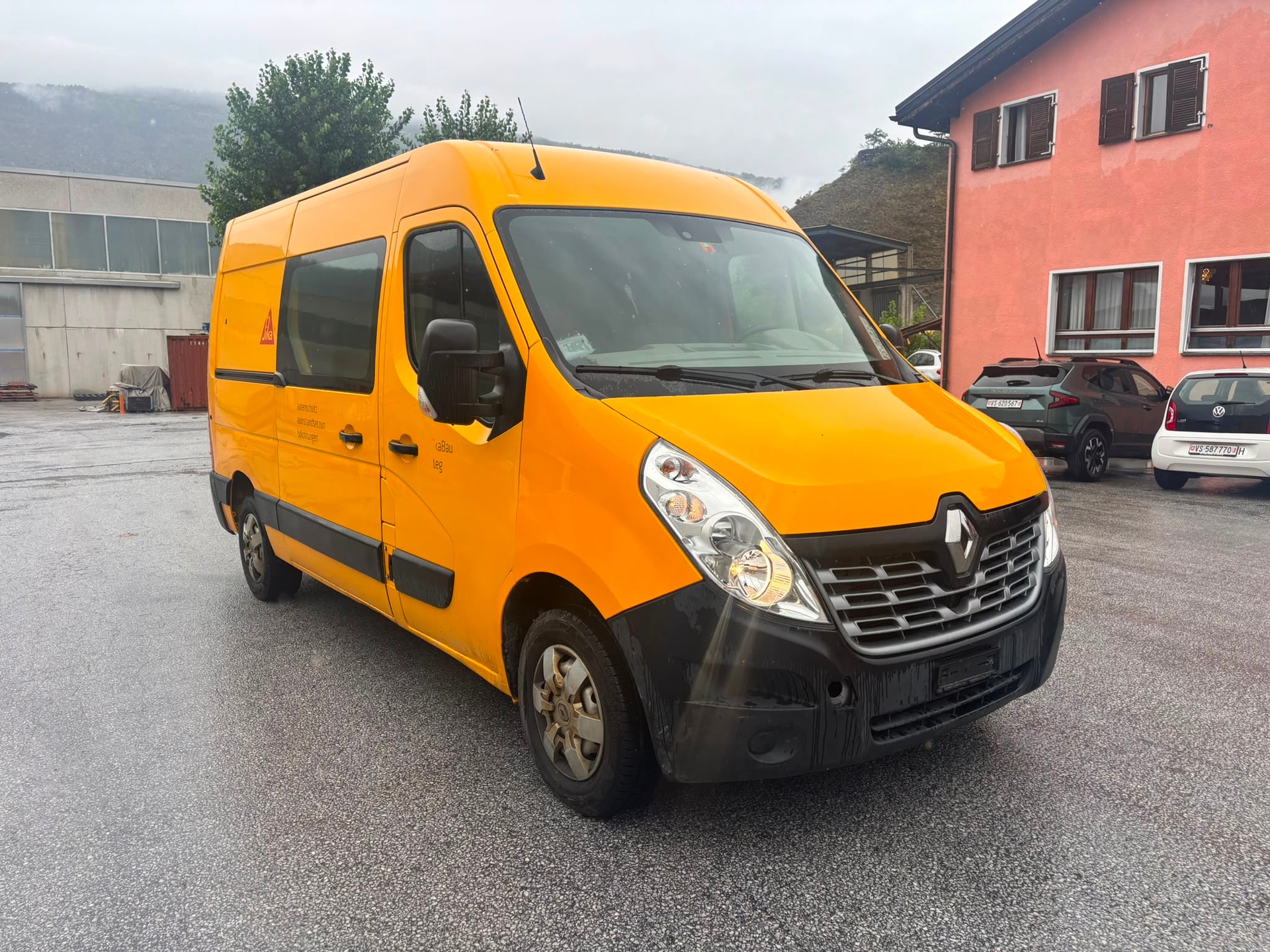 RENAULT Master T35 ENERGY 2.3dCi 145 L2H2-image-2