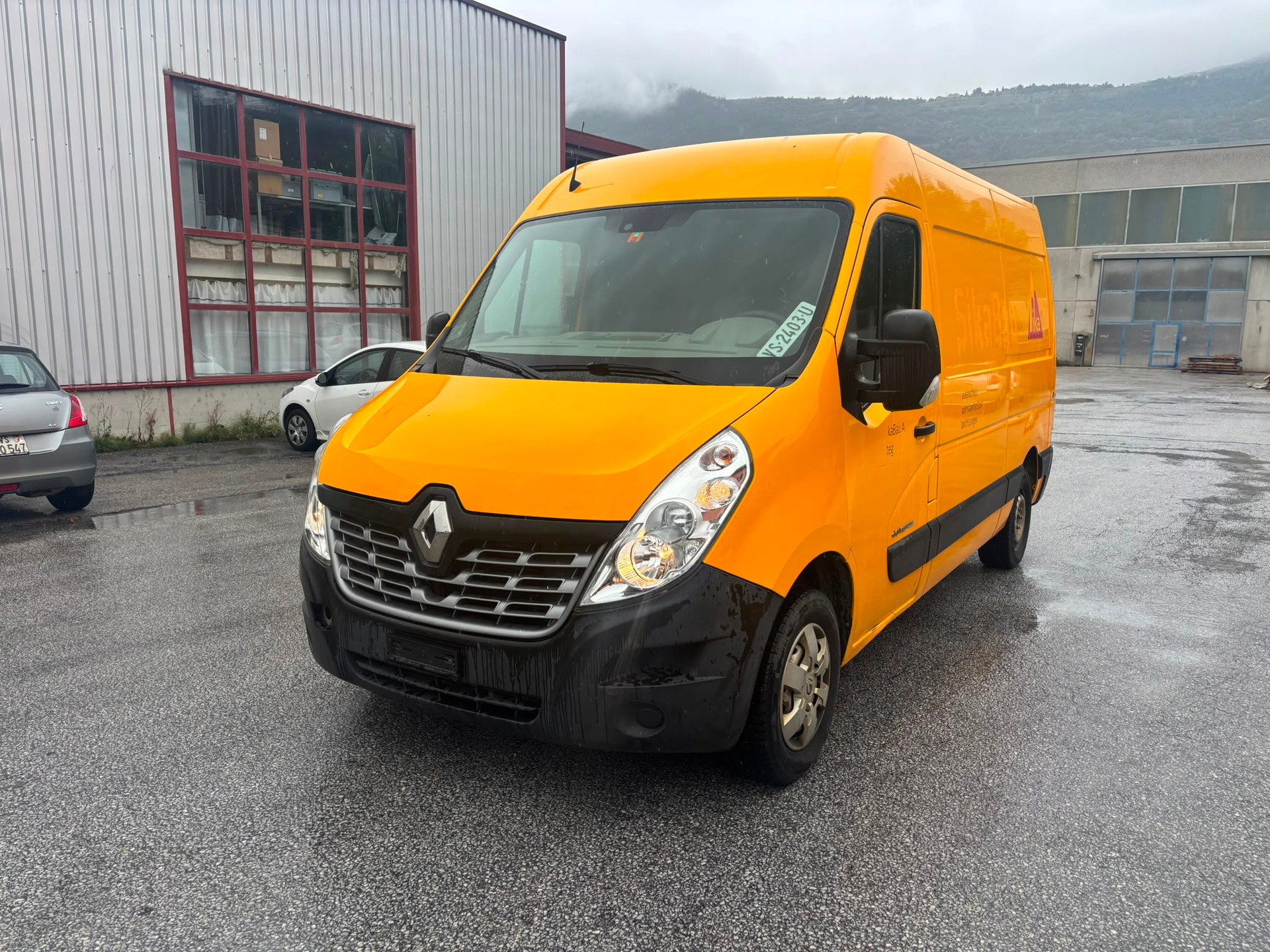 RENAULT Master T35 ENERGY 2.3dCi 145 L2H2-image-1
