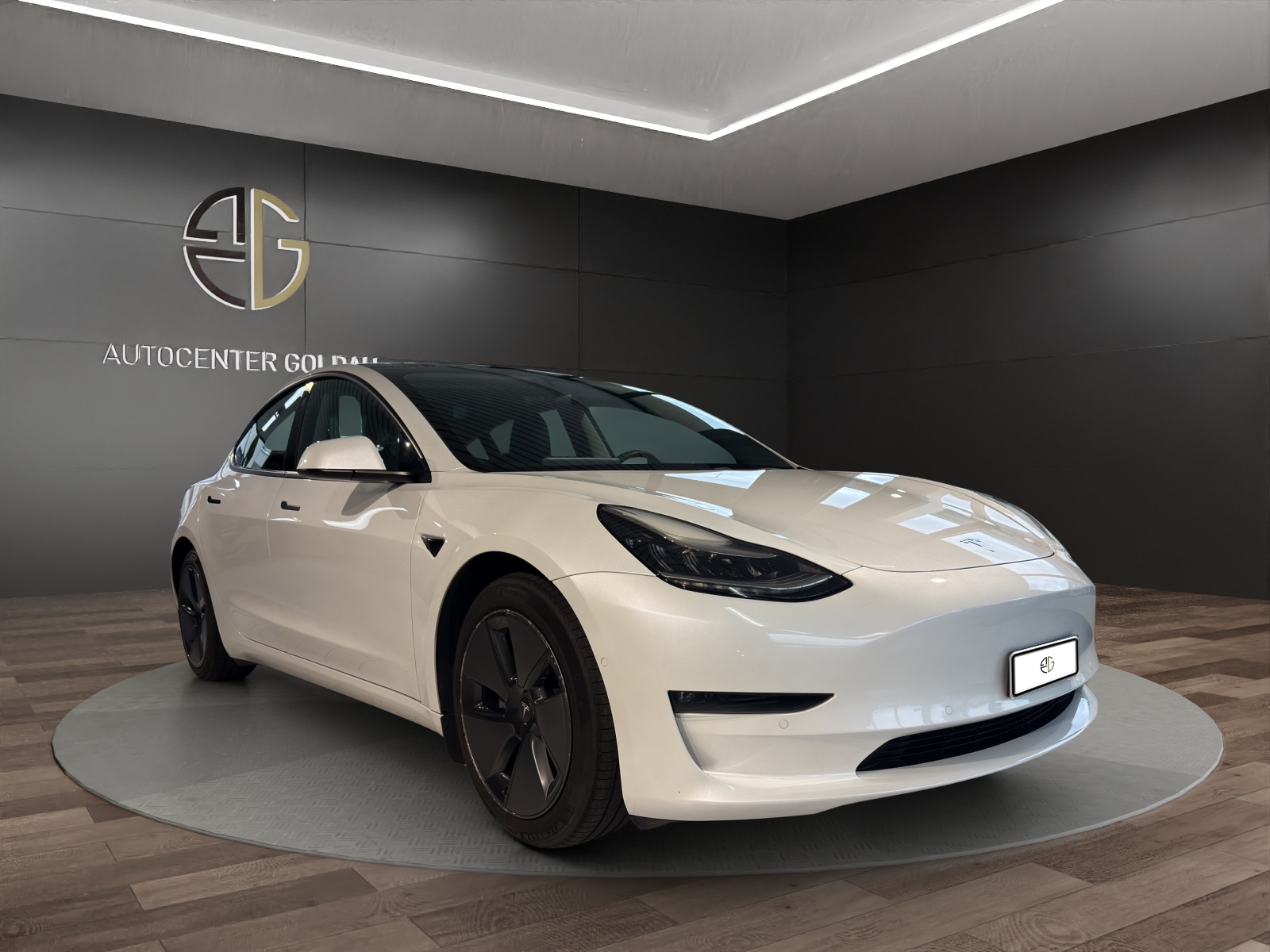 TESLA Model 3 Long Range Dual Motor AWD-image-5