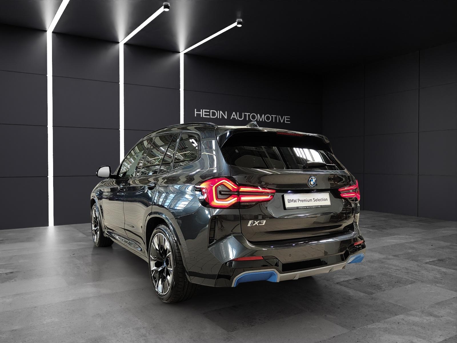 BMW iX3 E-Motor-showroom-element-3