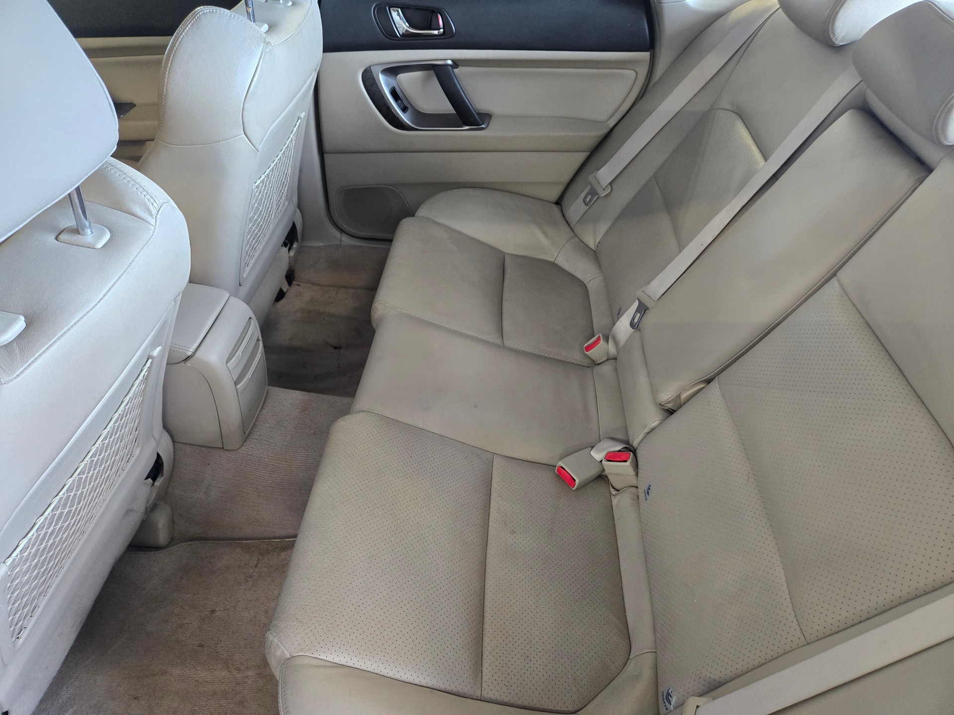 SUBARU Legacy 3.0R AWD Executive-image-12