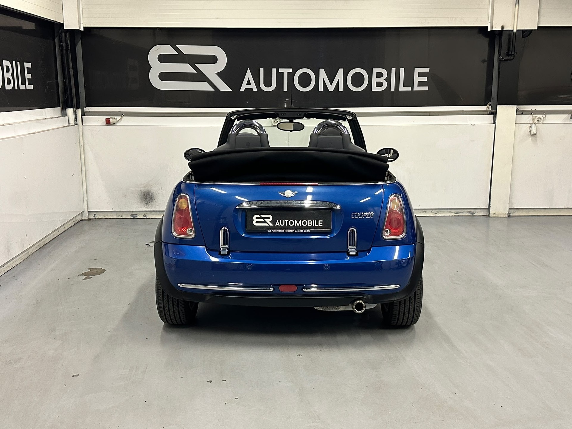 MINI Cooper Cabriolet-image-3