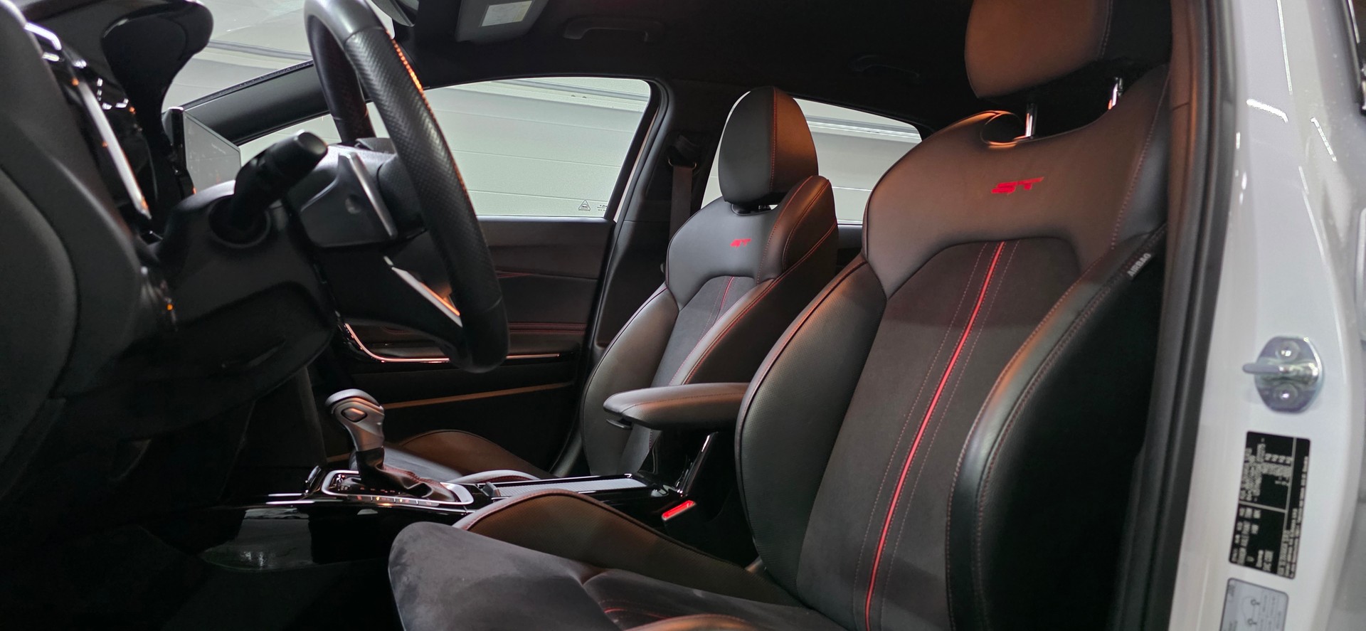 KIA ProCeed 1.6 T-GDi GT DCT *CarPlay&AndroidAuto*Sitz-&Lenkradheizung*Spurhalteassistent*Rückfahrkamera*-image-9