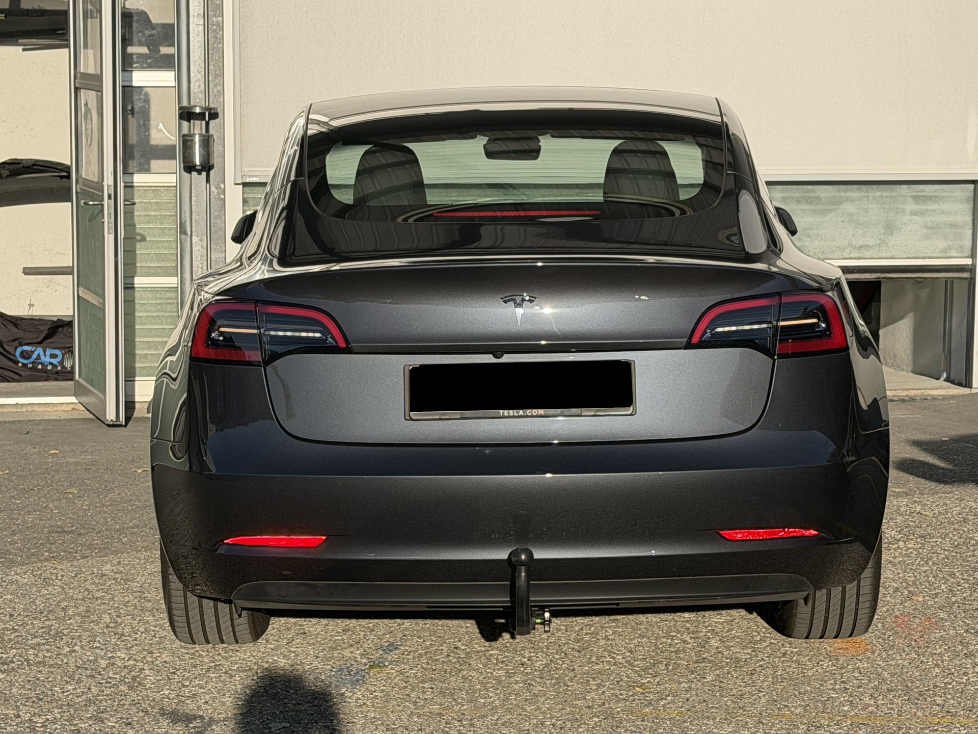 TESLA Long Range RWD-image-2