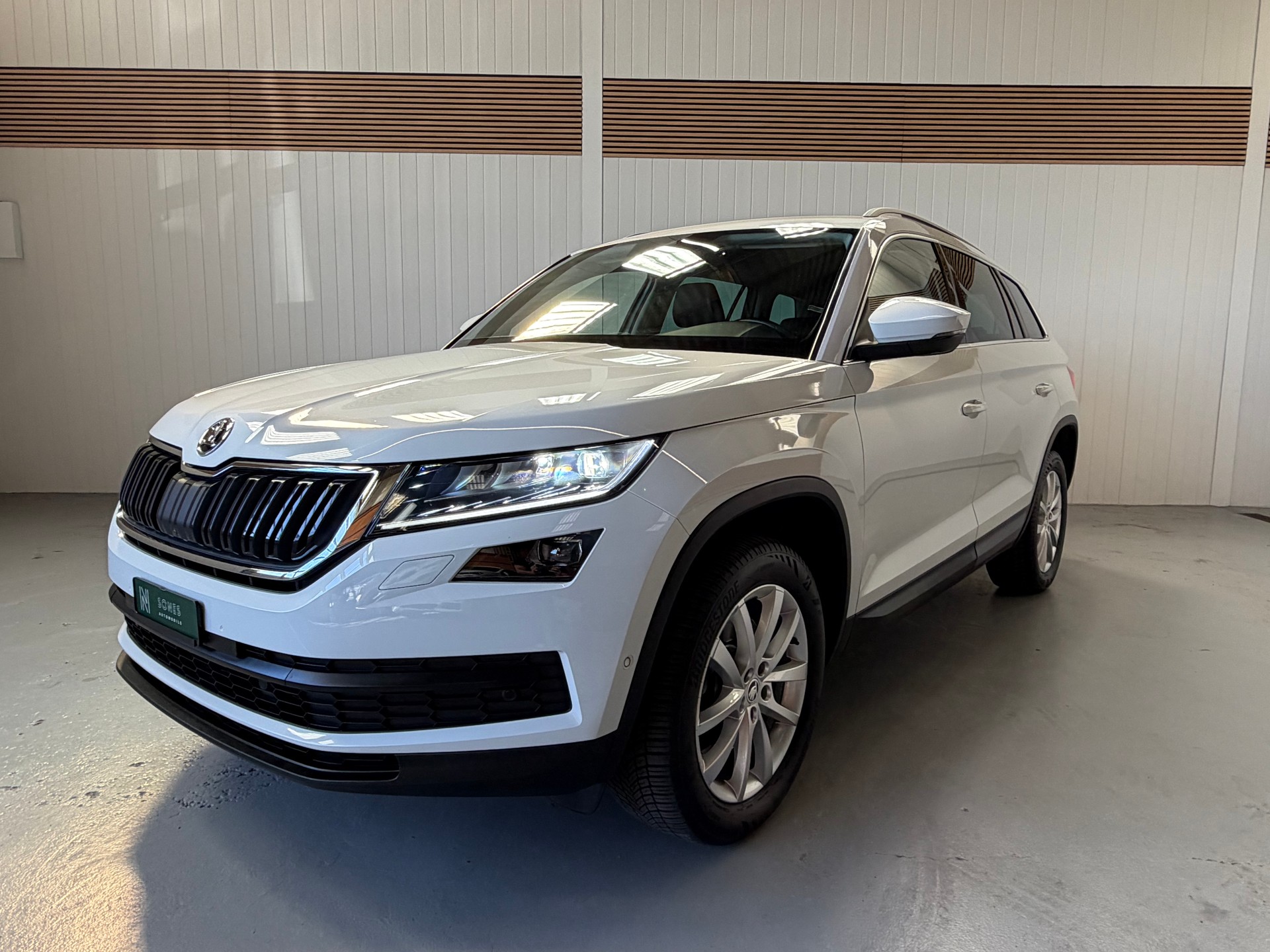 SKODA Kodiaq 2.0 TDI SCR Style 4x4 DSG frisch ab Service & MfK-image-24