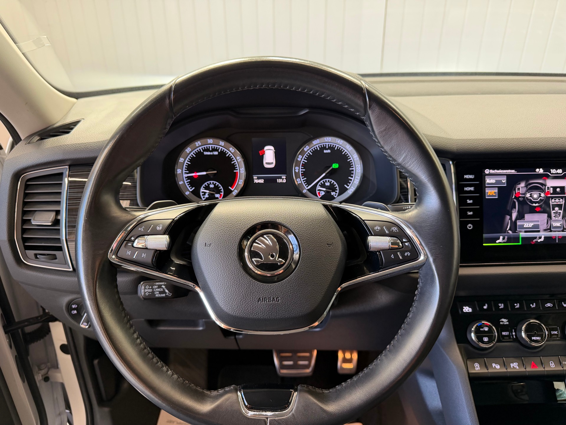 SKODA Kodiaq 2.0 TDI SCR Style 4x4 DSG frisch ab Service & MfK-image-9