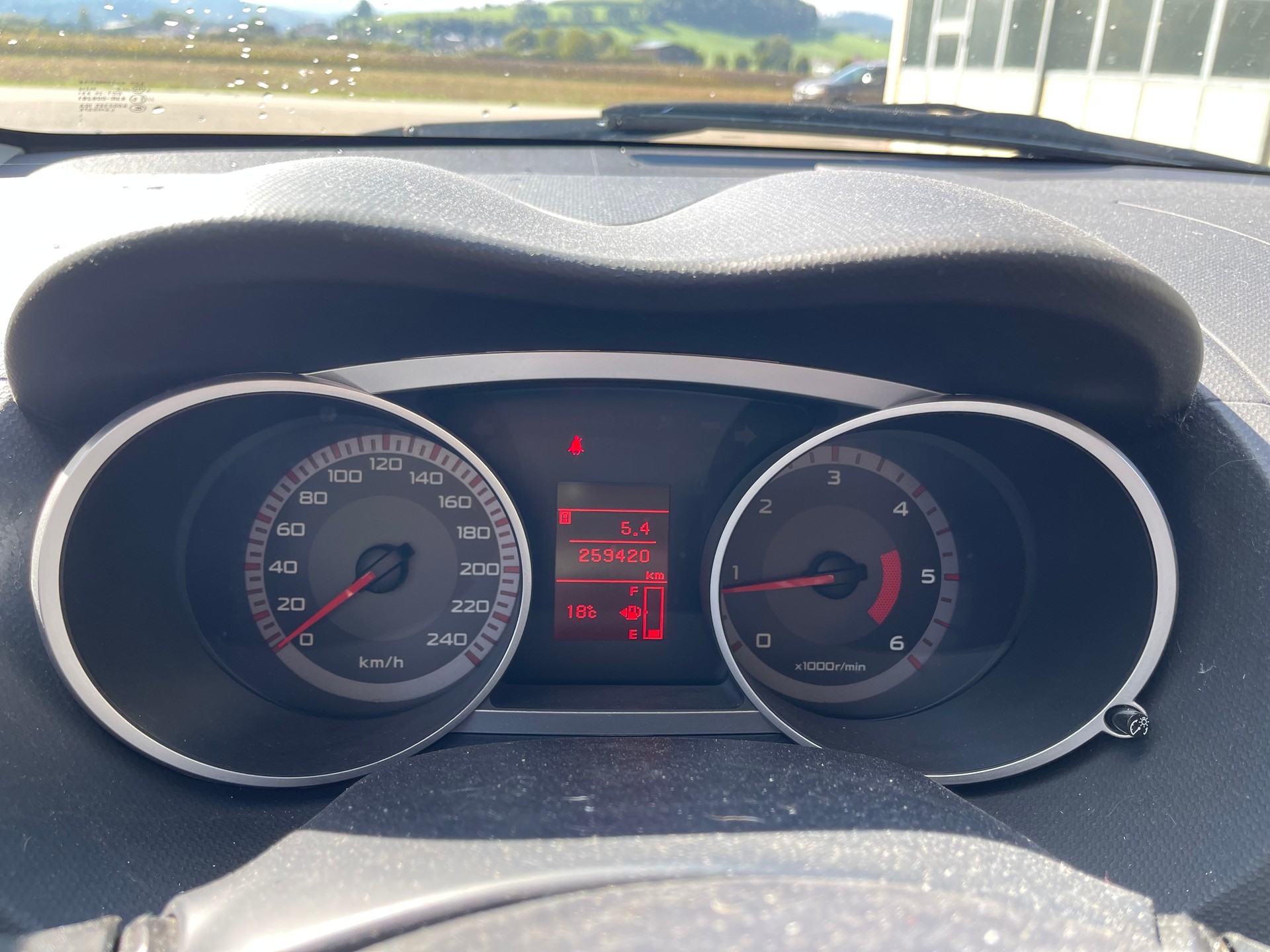 MITSUBISHI Outlander 2.0 DID Instyle 4WD-image-12