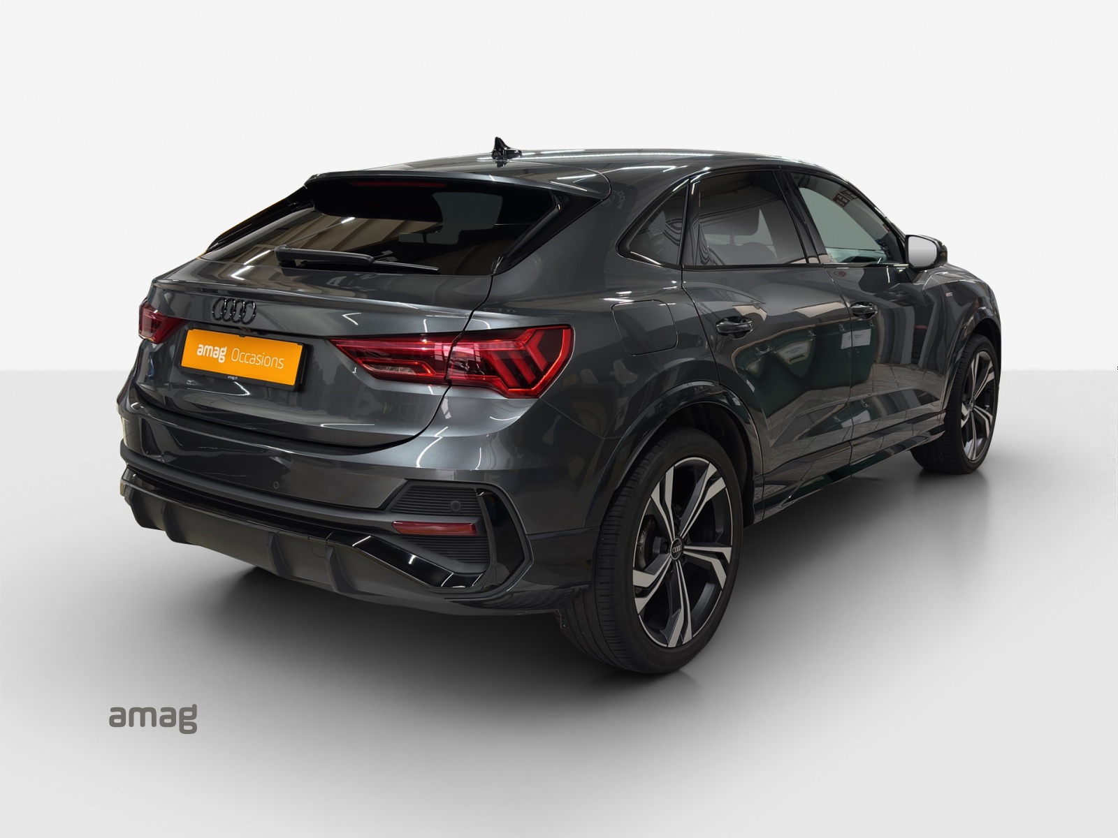 AUDI Q3 Sportback 35 TFSI S line Attraction S-tronic-image-4
