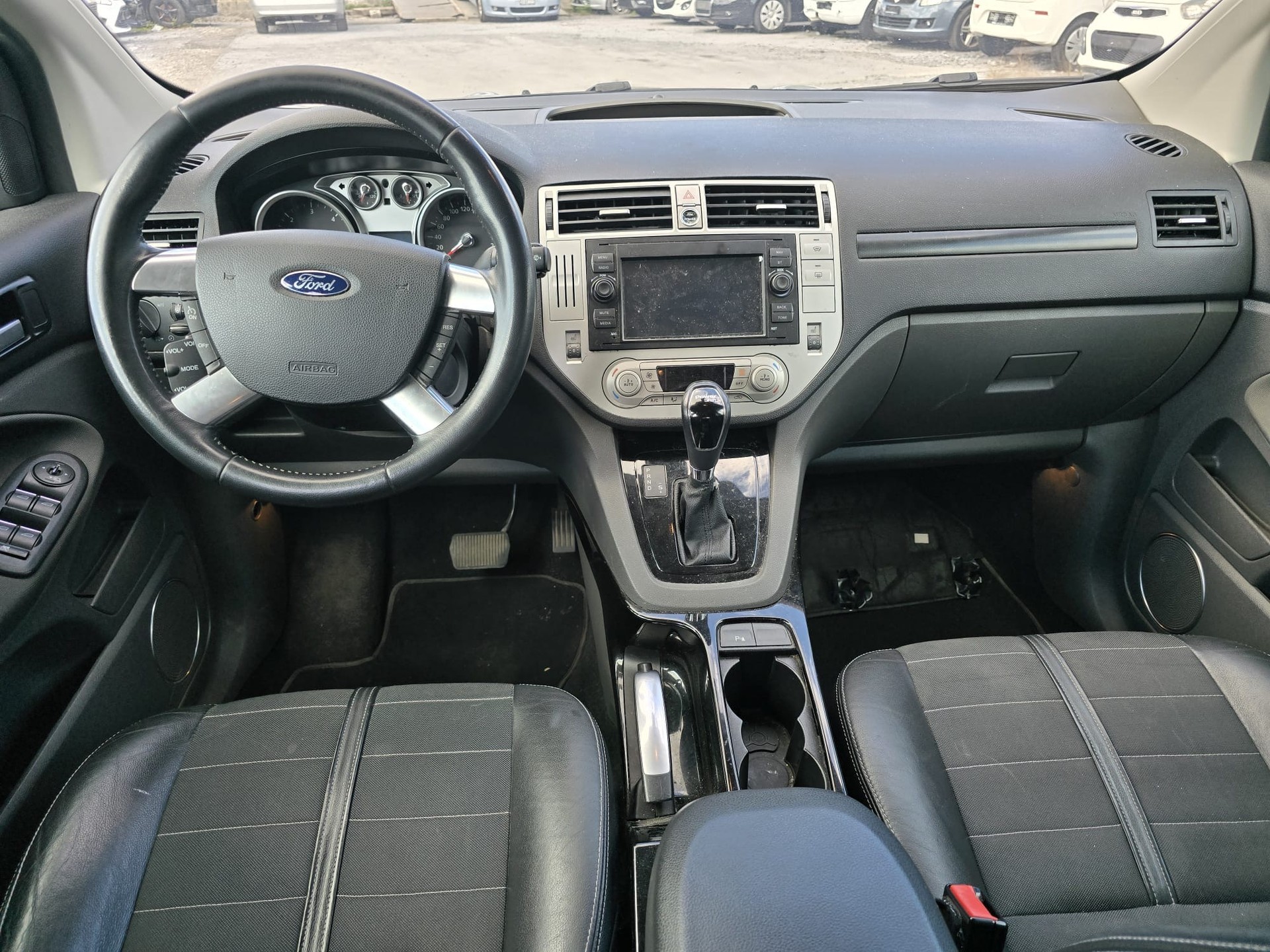 FORD Kuga 2.0 TDCi Titanium 4WD PowerShift-image-13